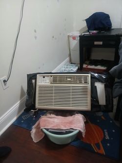 Frigidaire 8000 btu air conditioner