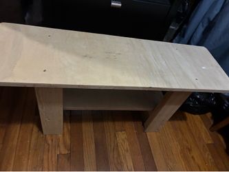 Wood sitting bench