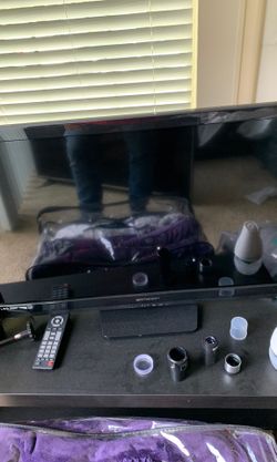 28 inch Emerson tv