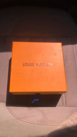 Black and grey Louis Vuitton belt