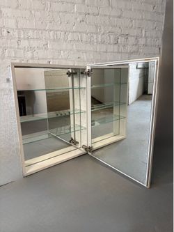 Robern Mirrored Medicine Cabinet
