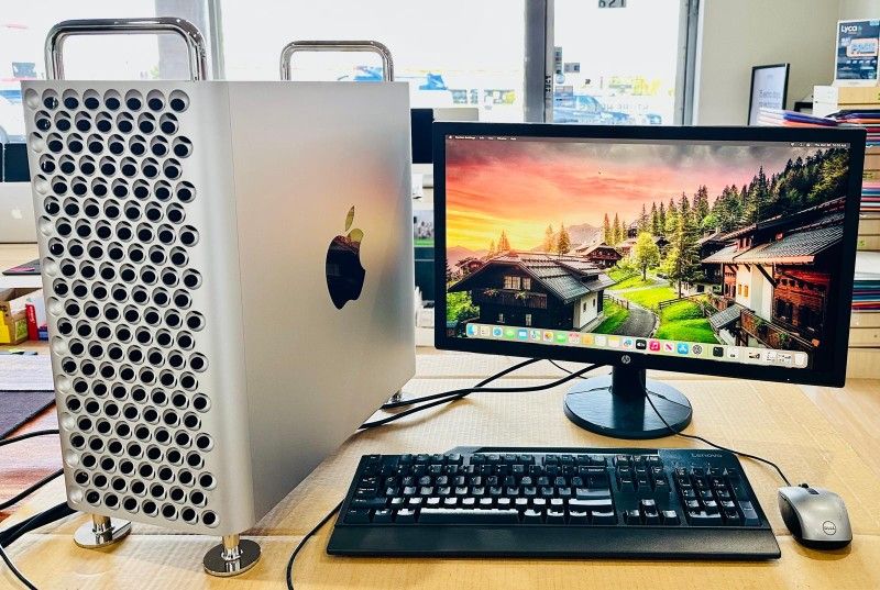 Apple MAC PRO 3.2Ghz 16CORE Xeon W AMD RADEON PRO VEGA II 32GB VRAM 96GB RAM 2TB