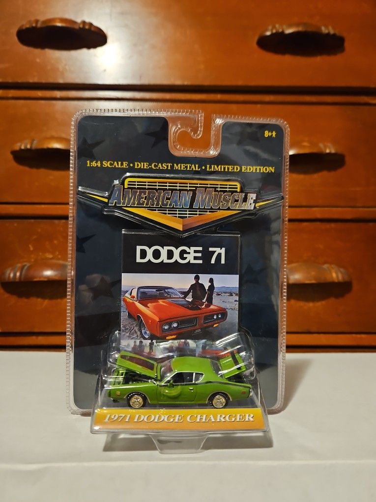 2000 Ertl Collectibles 1971 Dodge Charger 