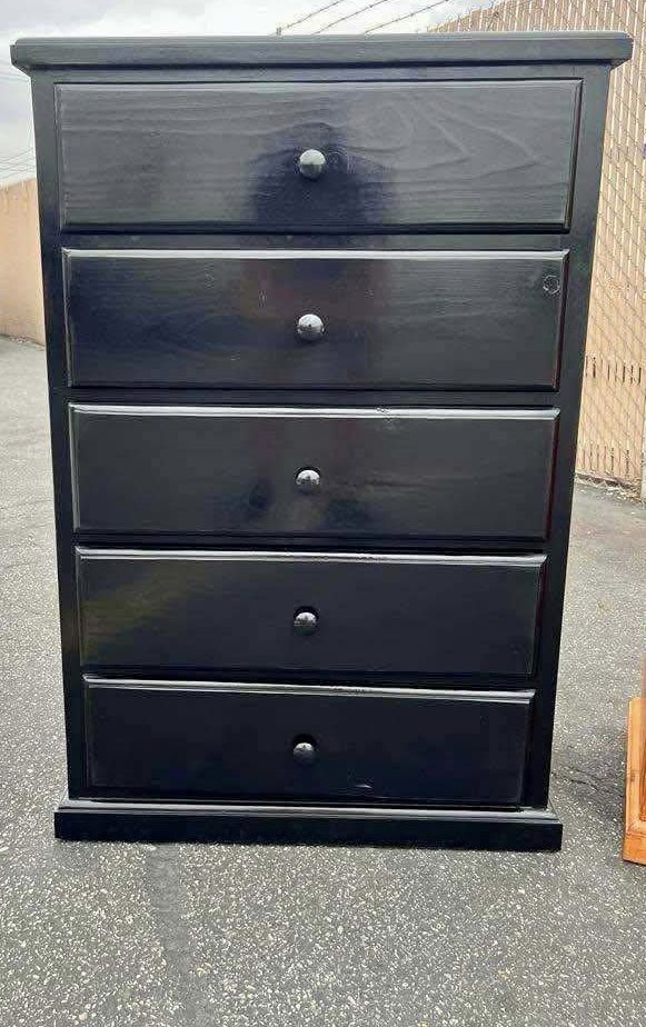 5 Drawer Black Pine