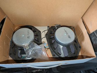 SET OF FORD 6 x 9s