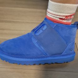 Uggs Size 7 Man