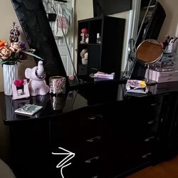 Black vanity 