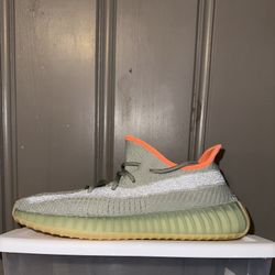 Adidas Yeezy 350V2 “Dessert Sage” size(11). In Mens. (Tried on) Like New. No box 📦 $175. Cash✅. Lower than your favorite apps. Market value $325. Tra