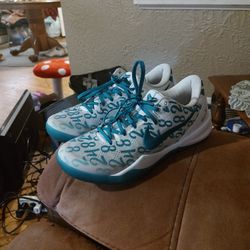 KOBE 8s Emerald Green 