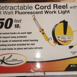 Retractable 50ft Cord Florescent Light.High 