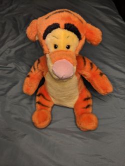 TIGGER Disney Store Authentic Plush