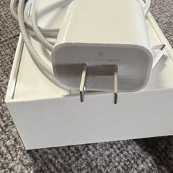 Apple iPhone 15 Charger