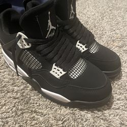 Jordan 4 white thunders