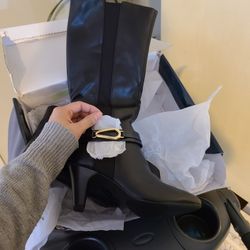 Black heeled boots size 7M new with box