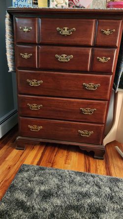Dresser