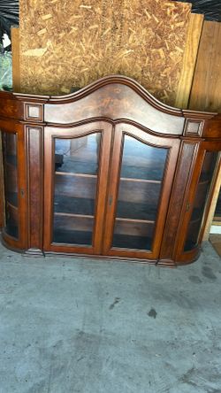 2 pieces china cabinet it has to go because I moved into my mother home
