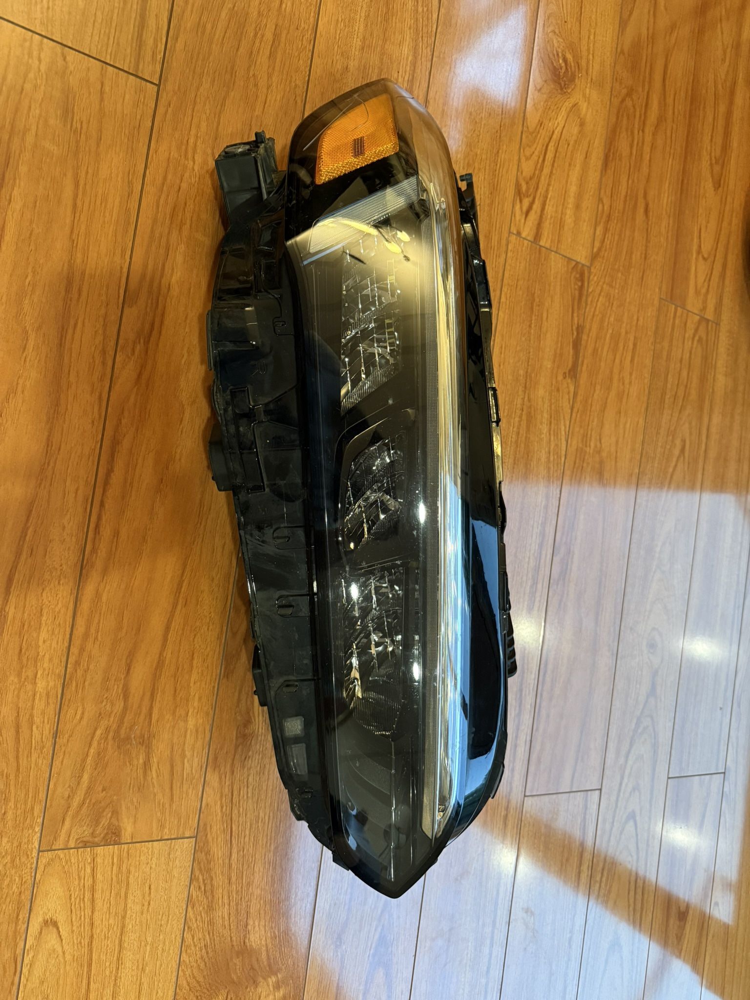 2023 Honda Civic OEM right Headlight
