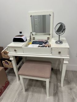 Makeup Vanity