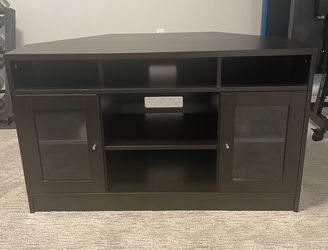 Corner TV stand