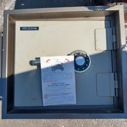 Meilink  Wall Safe