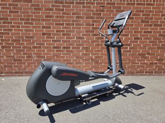 Life Fitness Integrity Series Elliptical