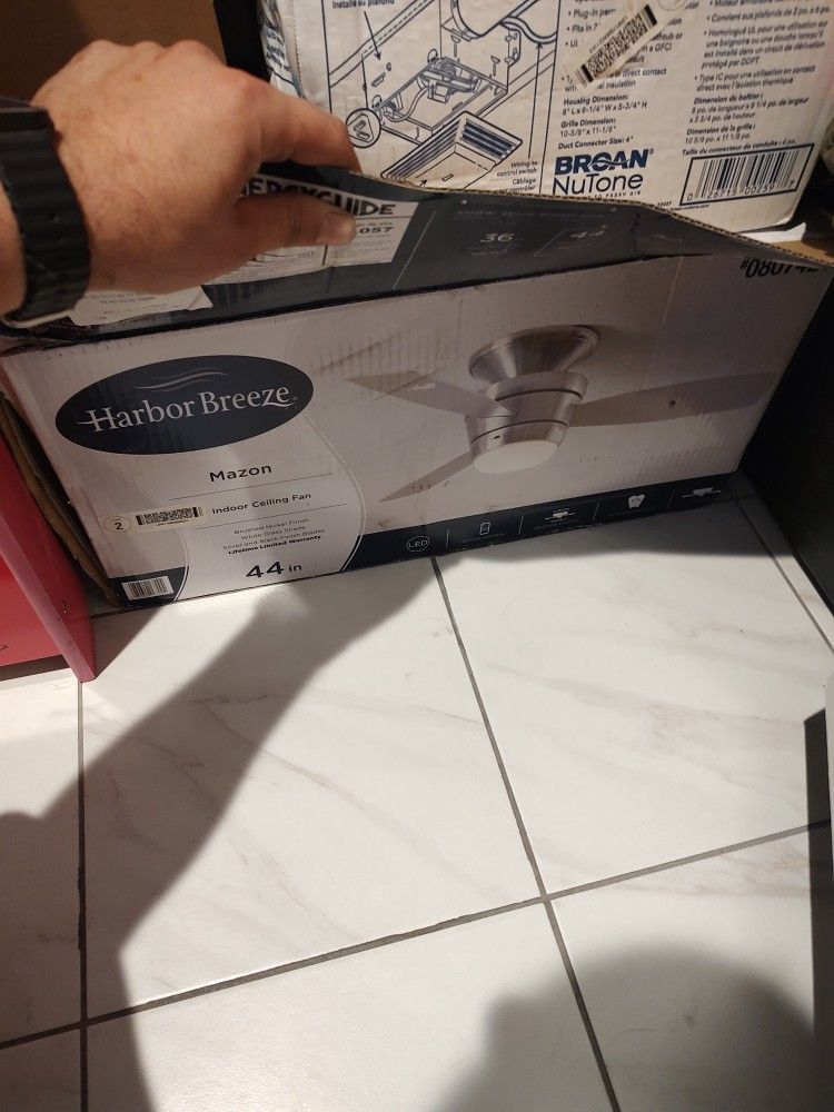 Harbor Breeze Mazon 44in