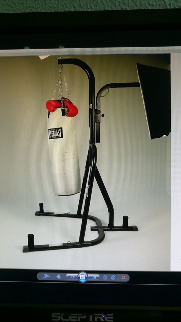 Punching bag and stand with small punch bag holder. for Sale in Orlando, FL OfferUp