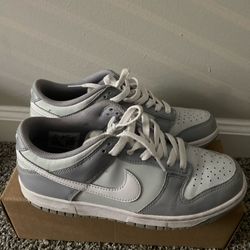 Women Size 9 Nike Dunkin’s 