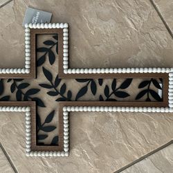 Beautiful Crosses With Metal Design Very Durable 
