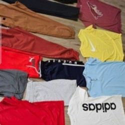 Clothes Size  Small  16 ×18