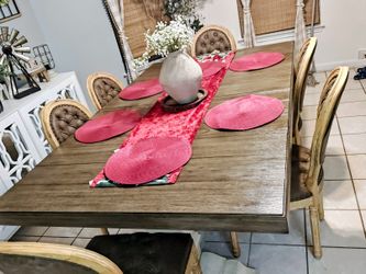 6 Dinning Chairs
