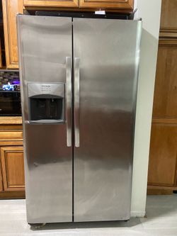 Frigidaire side by side fridge freezer