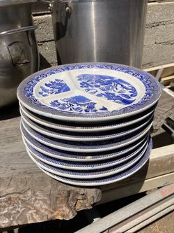Stack of Vintage Blue Willow Divided Grill Plates - 3-Section Diner China