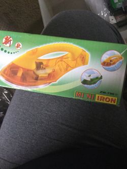 Mini iron ( $20 or best offer been tested and works)