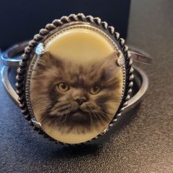 Vintage Cat Bracelet 