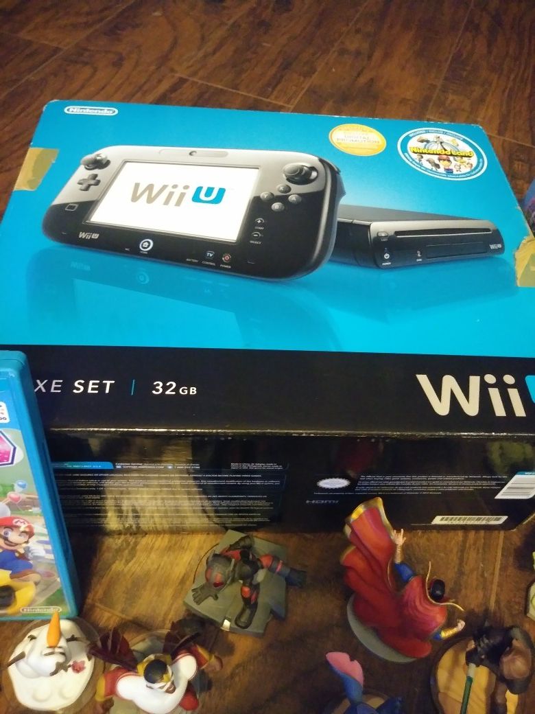 Wii u, Mario party 10 + amiibo and skylander set