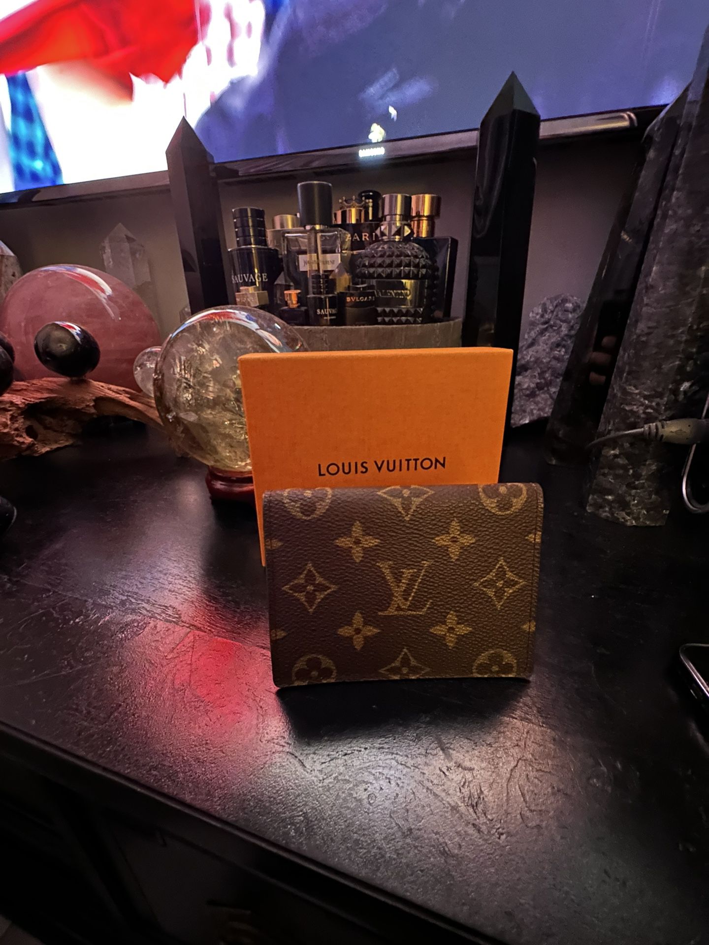 Louis Vuitton Men Bifold Wallet for Sale in Riverside, CA - OfferUp