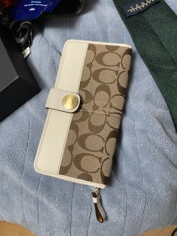 Coach wallet