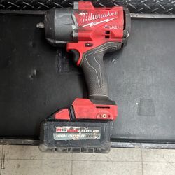 Milwaukee 2967-20 M18 1/2” Impact Wrench 