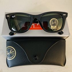 New Ray Ban Wayfarer Classics