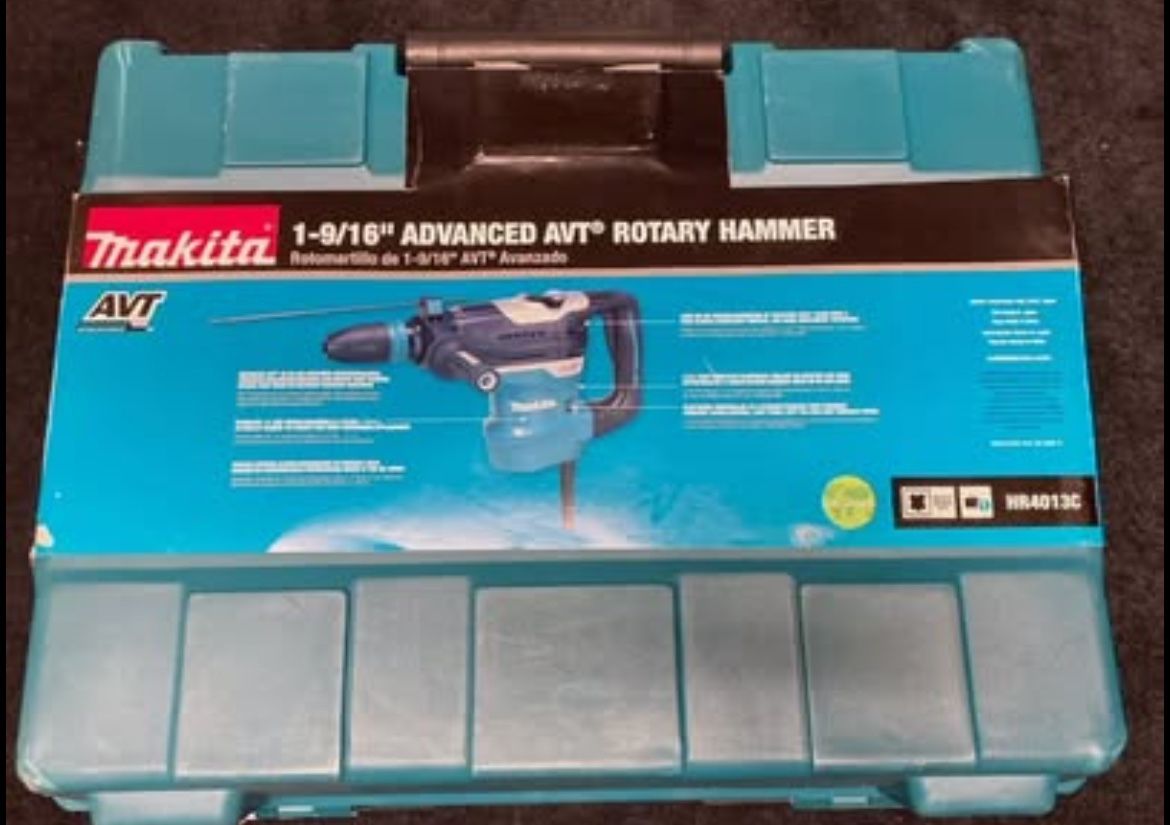 Brand new Makita 11 amp 1‑9/16 inch Rotary Hammer