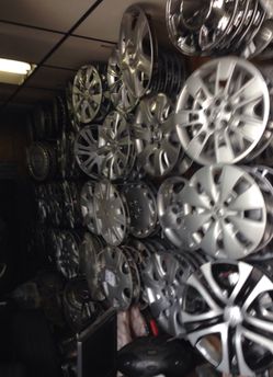 Hubcap's 10.000 stock !! Ask us!