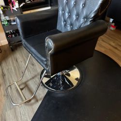 Hairstyle Salon Chair For Women Black Color