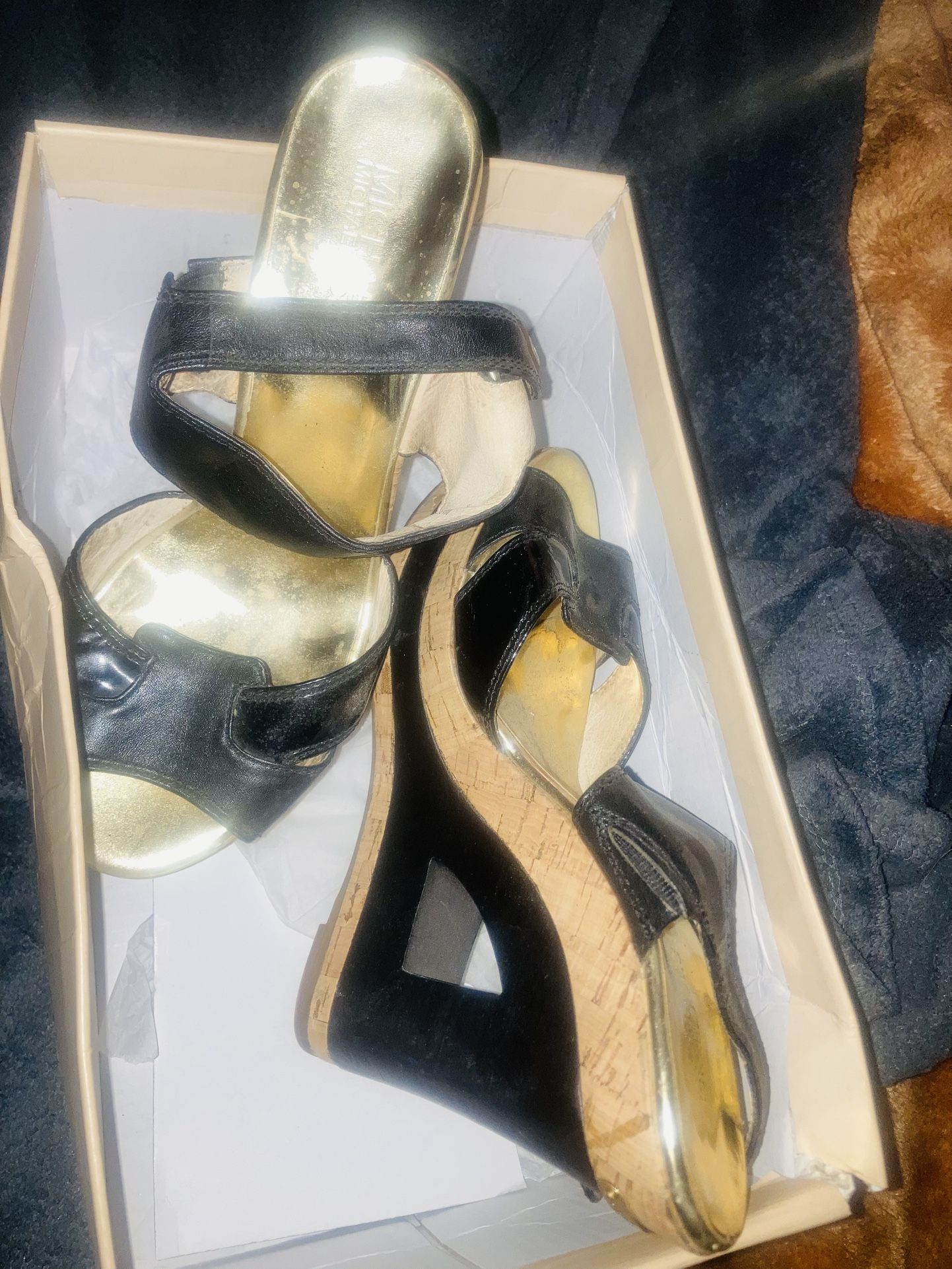 Micheal Kors Size 7 Wedges