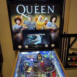 Queen Pinball Machine 