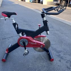 Sole Sb700 Exercise Bike 