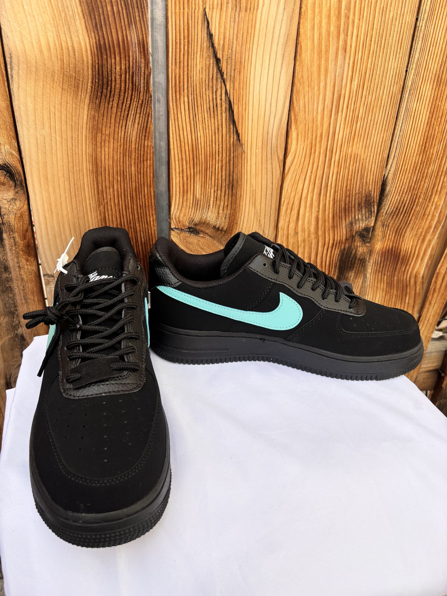 Men’s shoes brand new size 10 no box