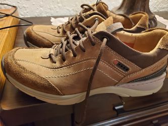 CLARKS MEN SHOES ,size 8