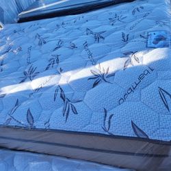Brand New Queen Size Pillowtop Mattress Included Box Spring Free Delivery 