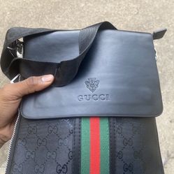 GUCCI MEN CROSSBODY BAG 